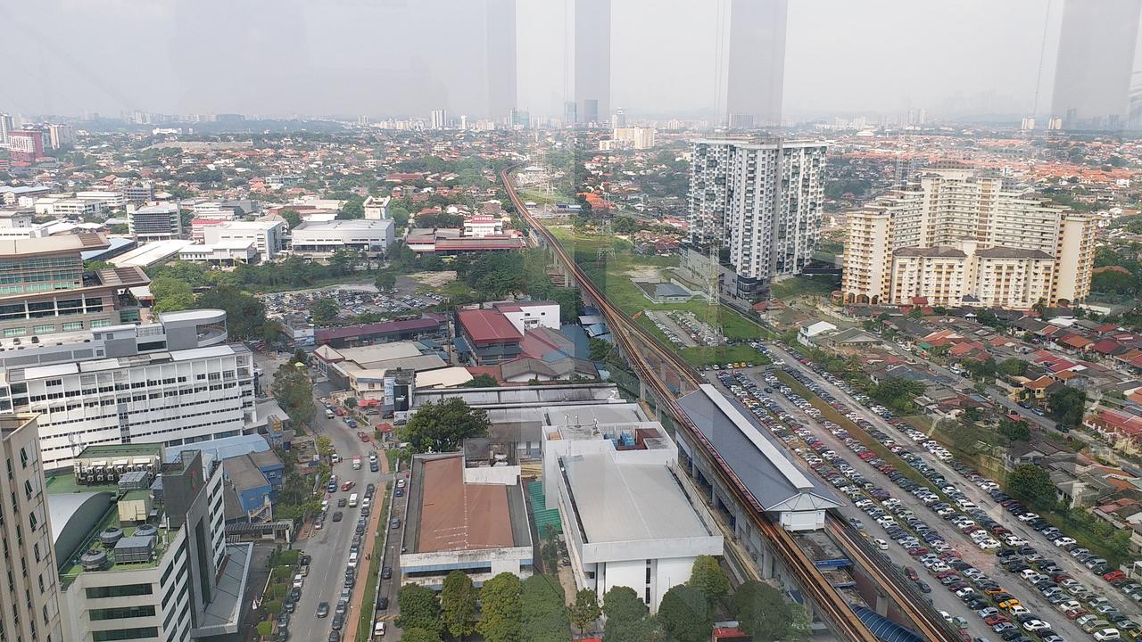 The Garden Apartment At Kuala Lumpur เปอตาลิงจายา ภายนอก รูปภาพ