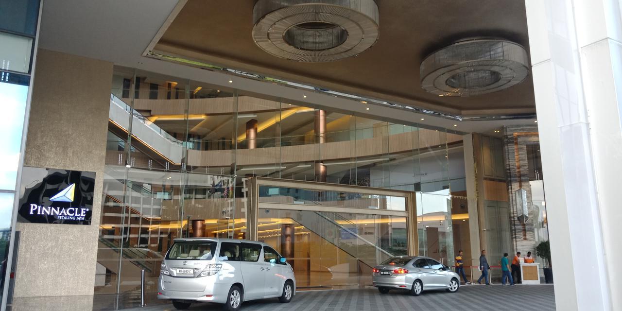 The Garden Apartment At Kuala Lumpur เปอตาลิงจายา ภายนอก รูปภาพ