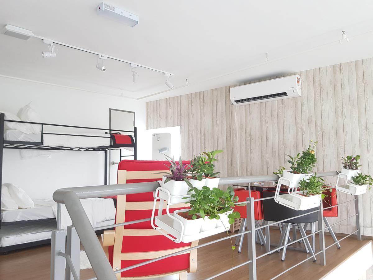 The Garden Apartment At Kuala Lumpur เปอตาลิงจายา ภายนอก รูปภาพ